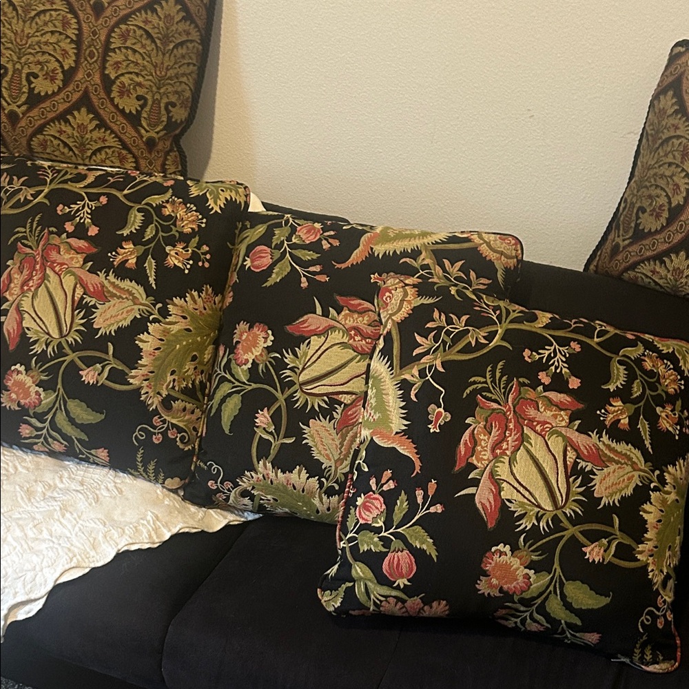 Floral Black Accent Pillow Set - Elegant Botanical Throw Cushions